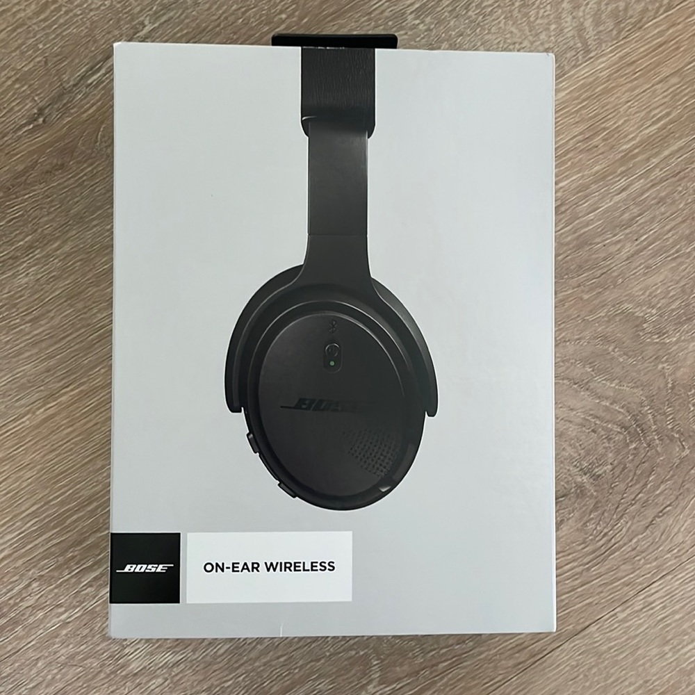 BOSE On-Ear Wireless Headphones